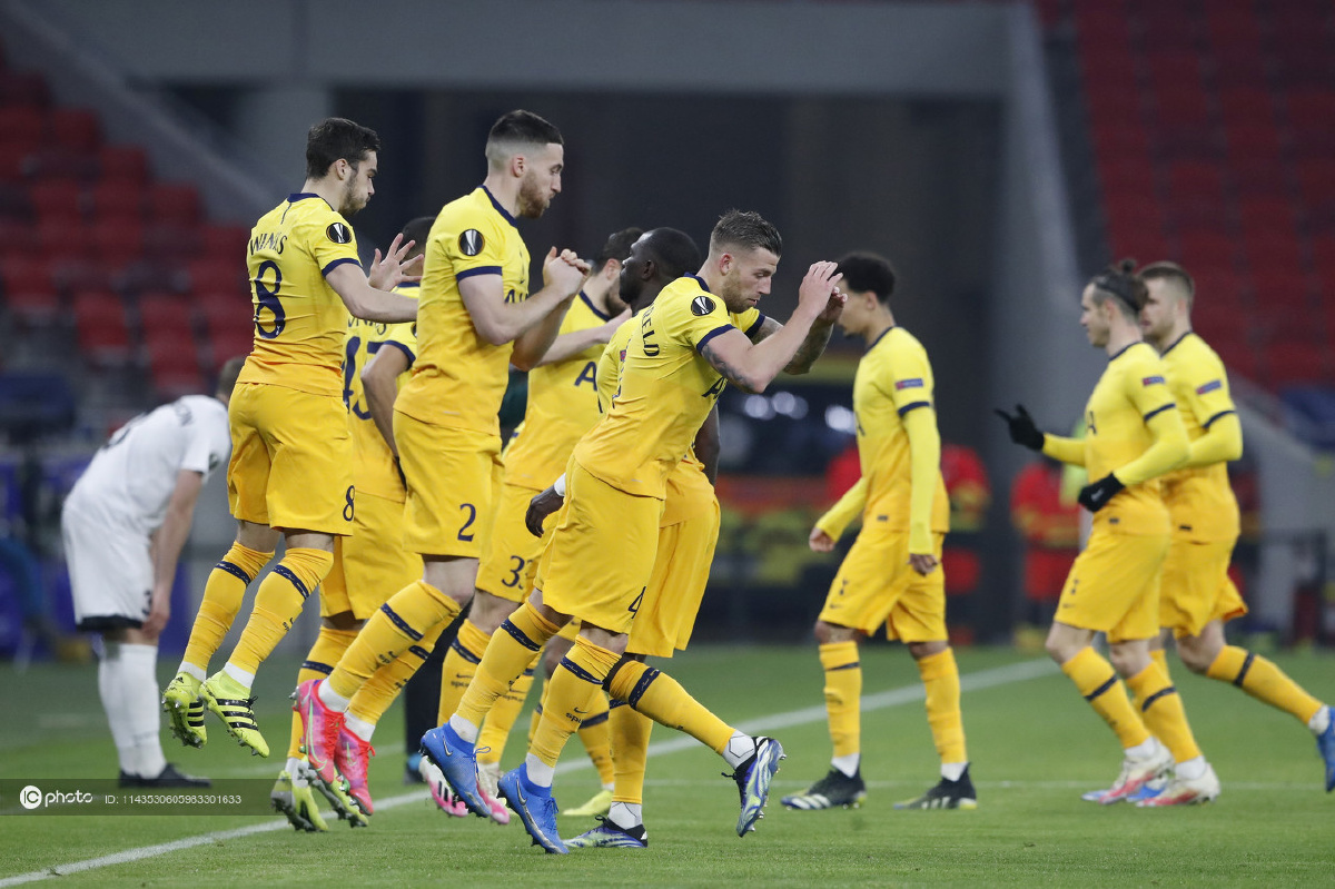 九游体育登录入口-太狠了！巴塞罗那今夜强势反弹窗口期托特纳姆调整名单以备欧联，芝加哥公牛围绕荷甲单刀错失的简单介绍