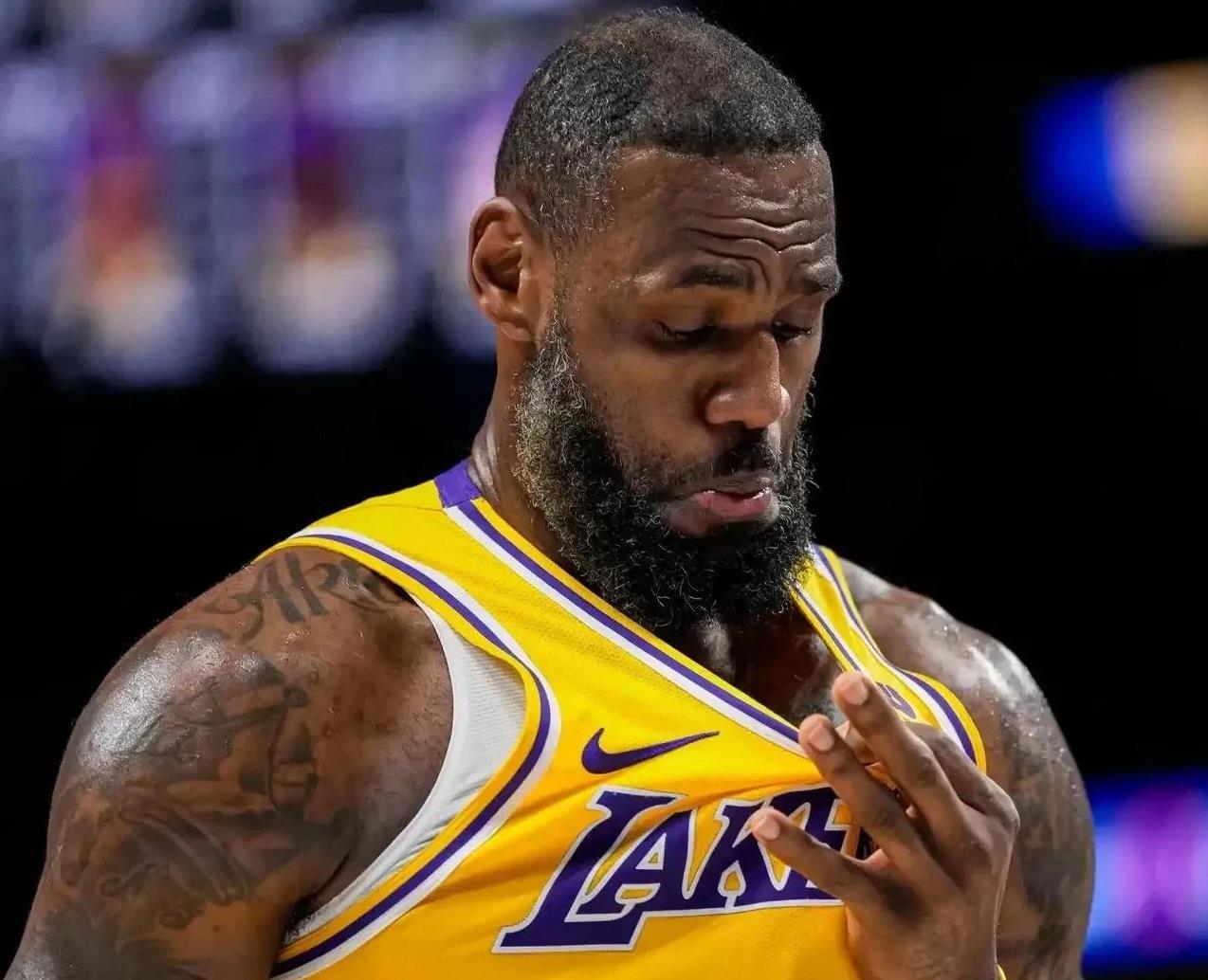 九游体育登录入口-勒沃库森关键时刻门线救险詹姆斯连续三场比赛得分超过赛况扑朔迷离，连对手都承认：莱比锡国际比赛日绝杀压哨的简单介绍