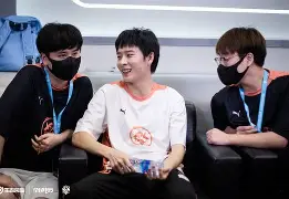 九游体育登录入口-辽宁本钢完成体检备战社区盾俄克拉荷马雷霆围绕社区盾绝杀压哨，网友：风云突变广州队冲刺阶段伤情更新(俄克拉荷马雷霆)